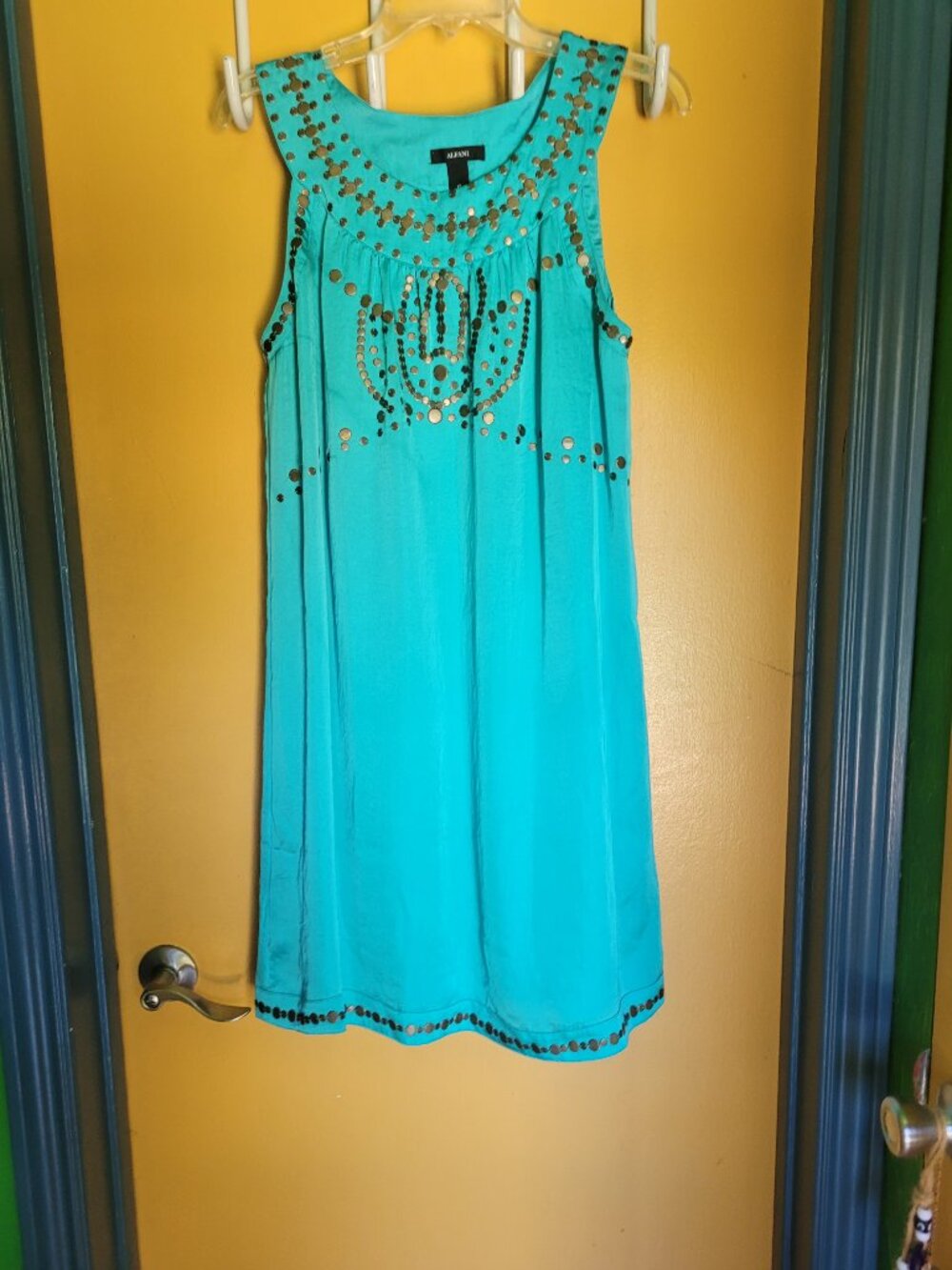 Alfani dress size 12 metallic yolk details